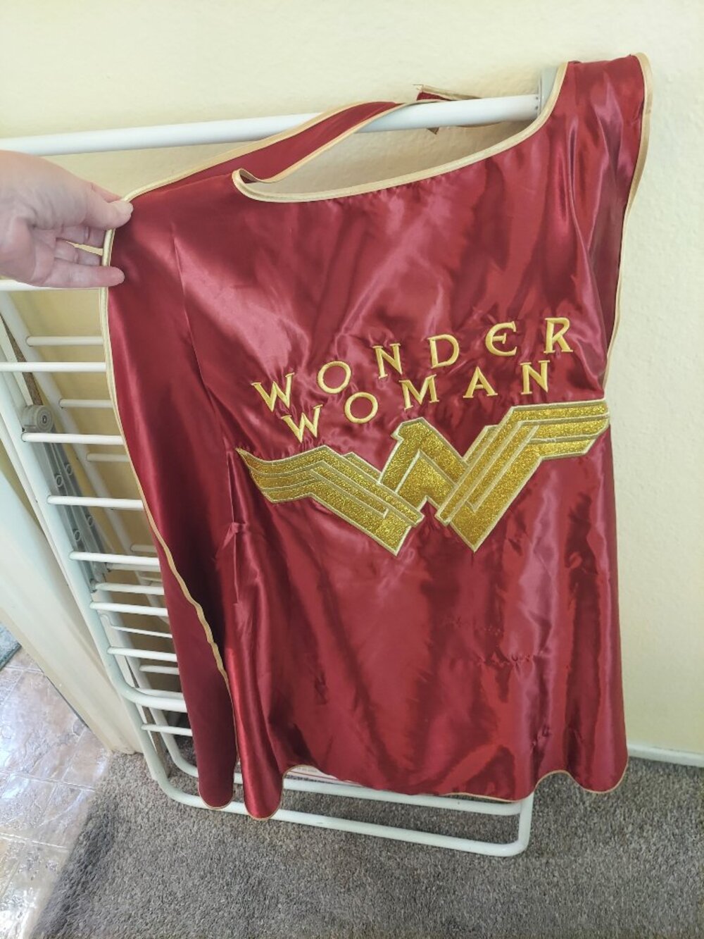 Wonder Woman Red Cape